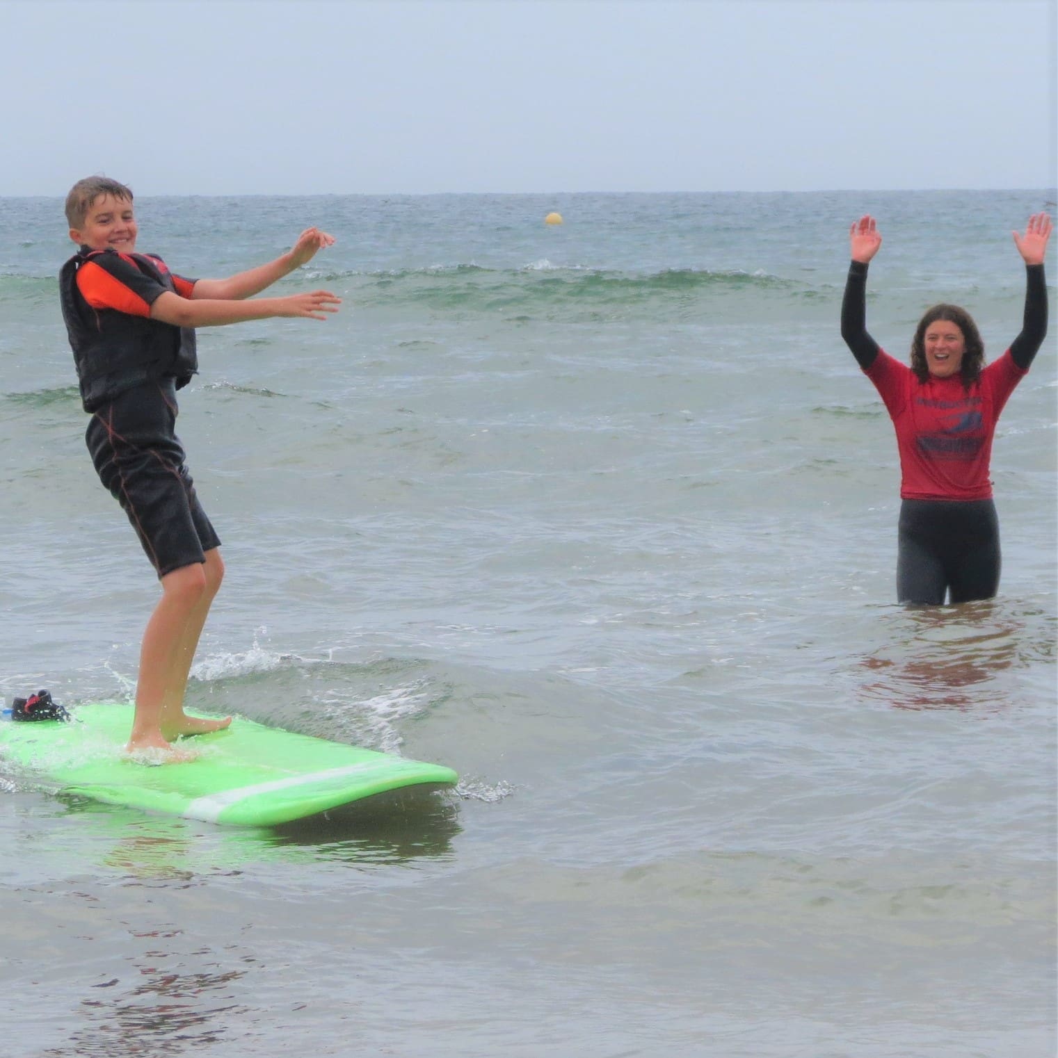 Lifeworks Hand wave at sea